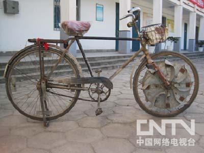 [我爱发明]风力助动自行车-发明梦工厂-中国网络电视台